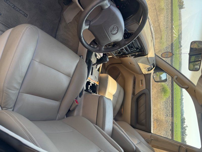 2000 Toyota Land Cruiser Base - Photo 13