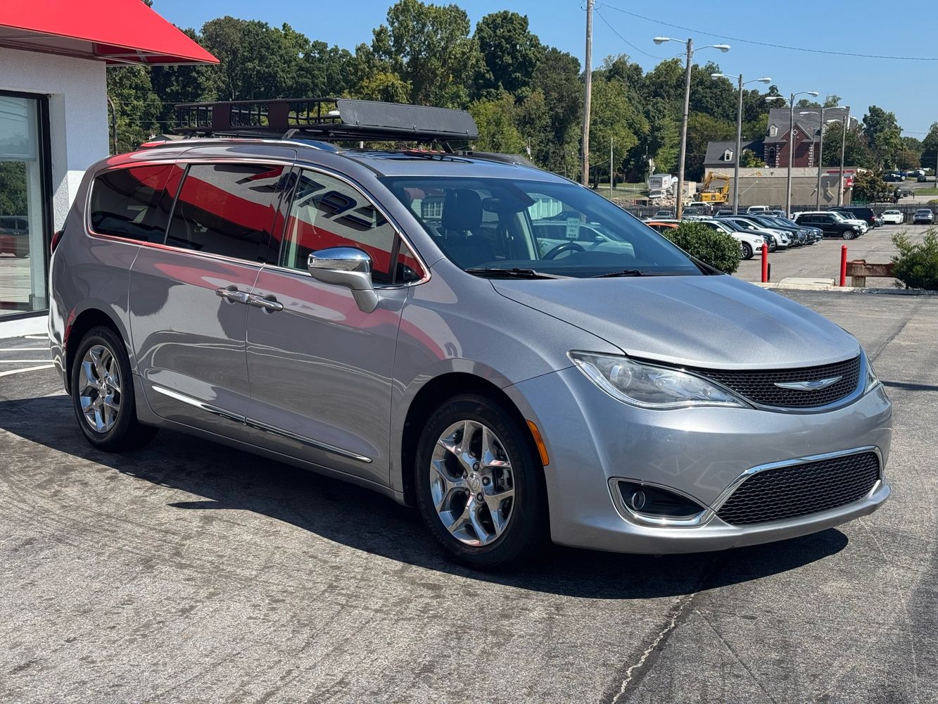 2018 Chrysler Pacifica Limited photo 9
