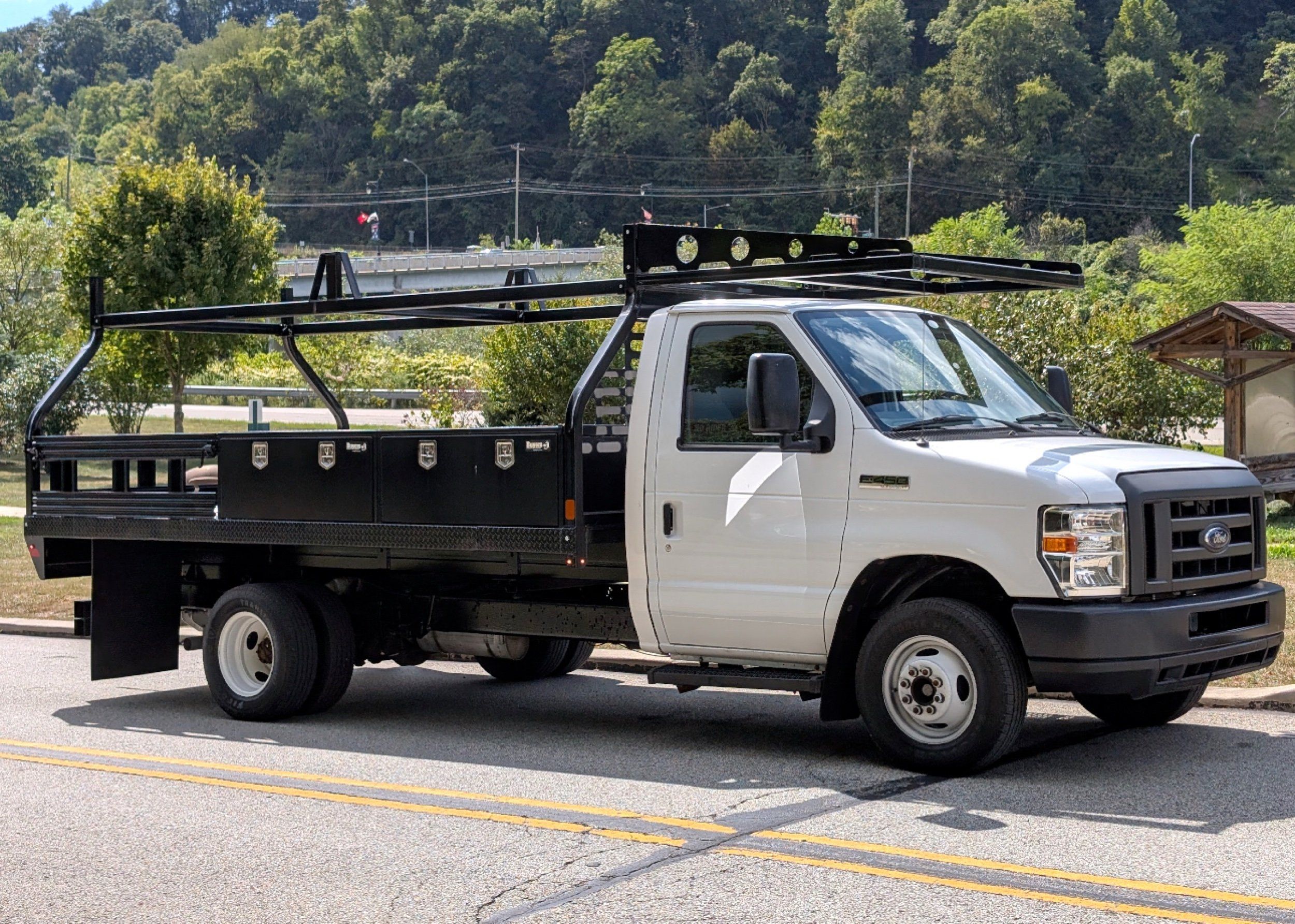 2019 Ford E-Series Cutaway Base