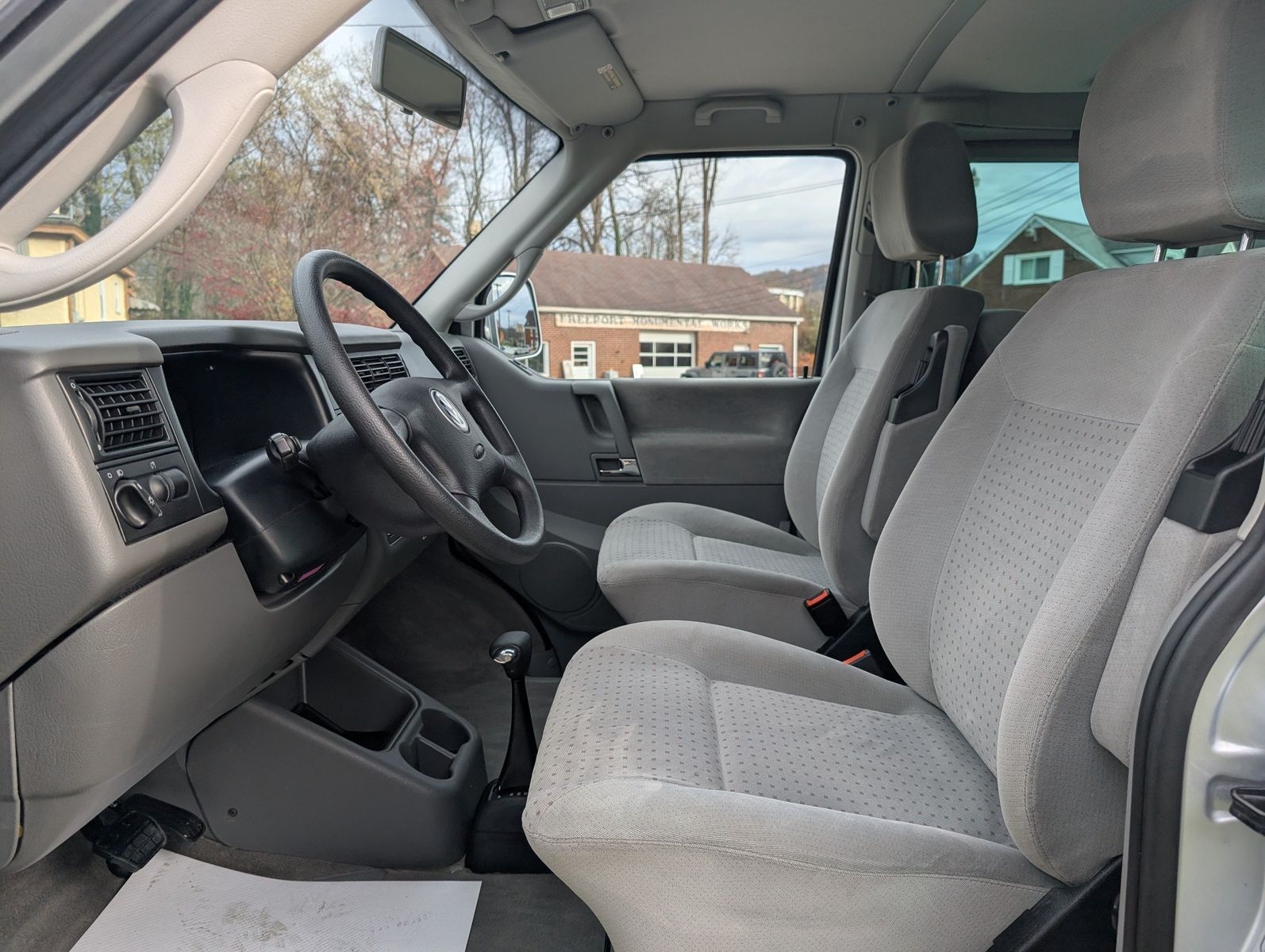 2003 Volkswagen EuroVan 74