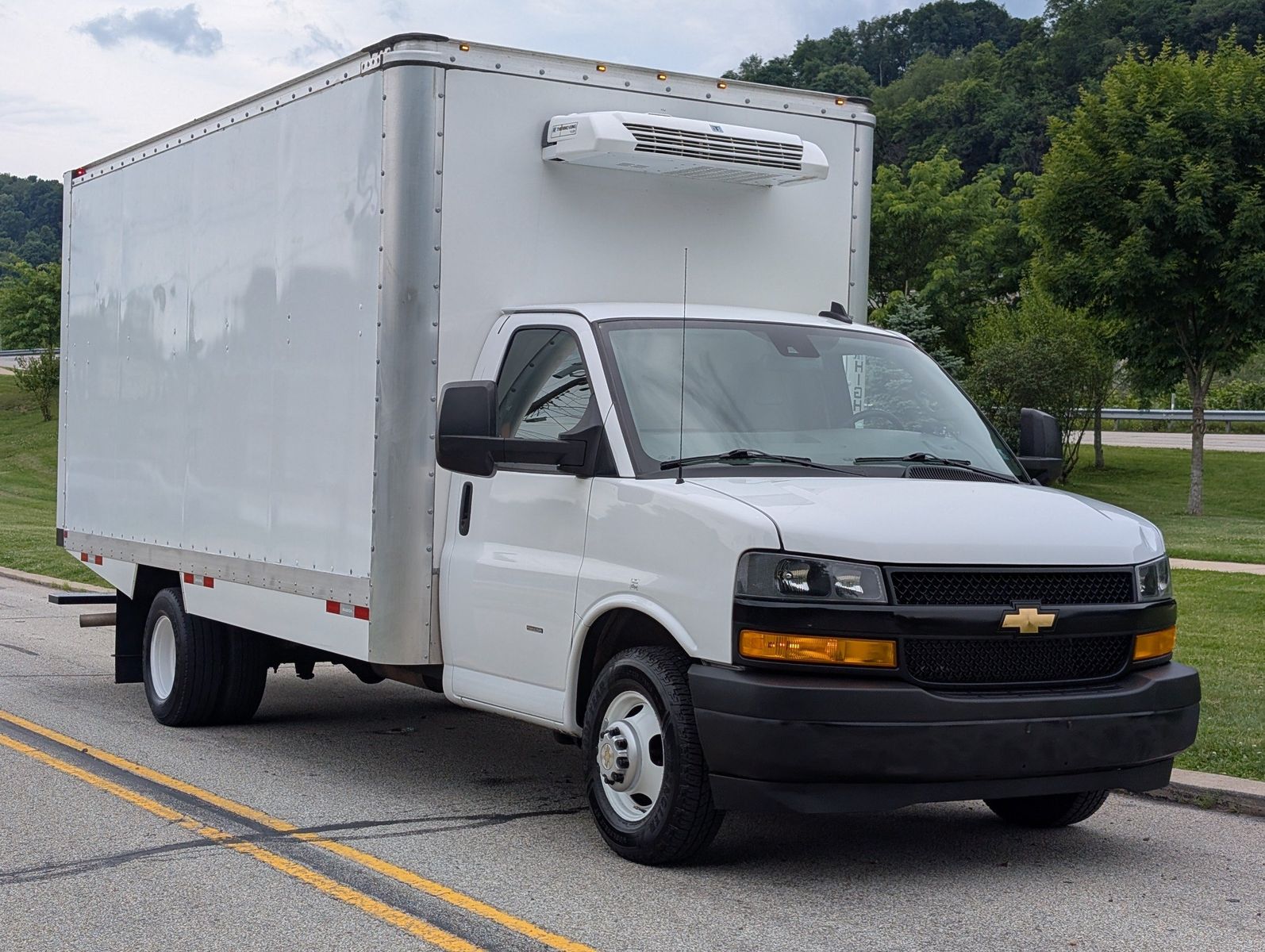 2024 Chevrolet Express Cutaway 11