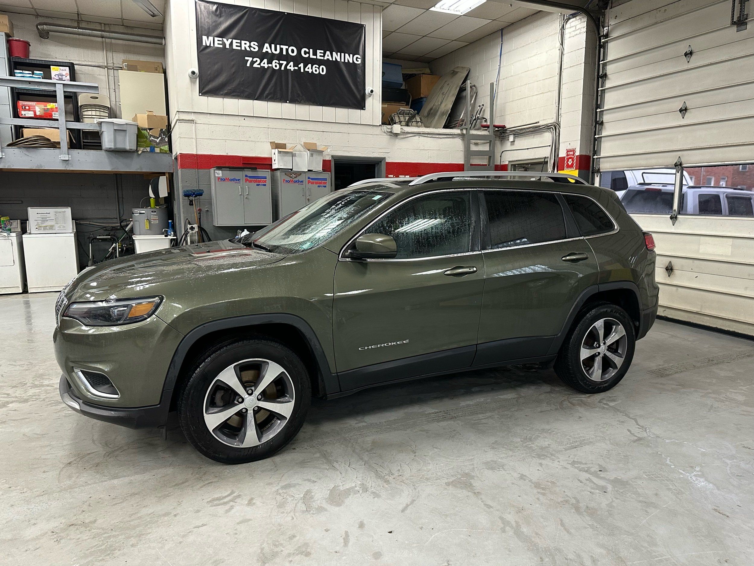 2020 Jeep Cherokee Limited's photo