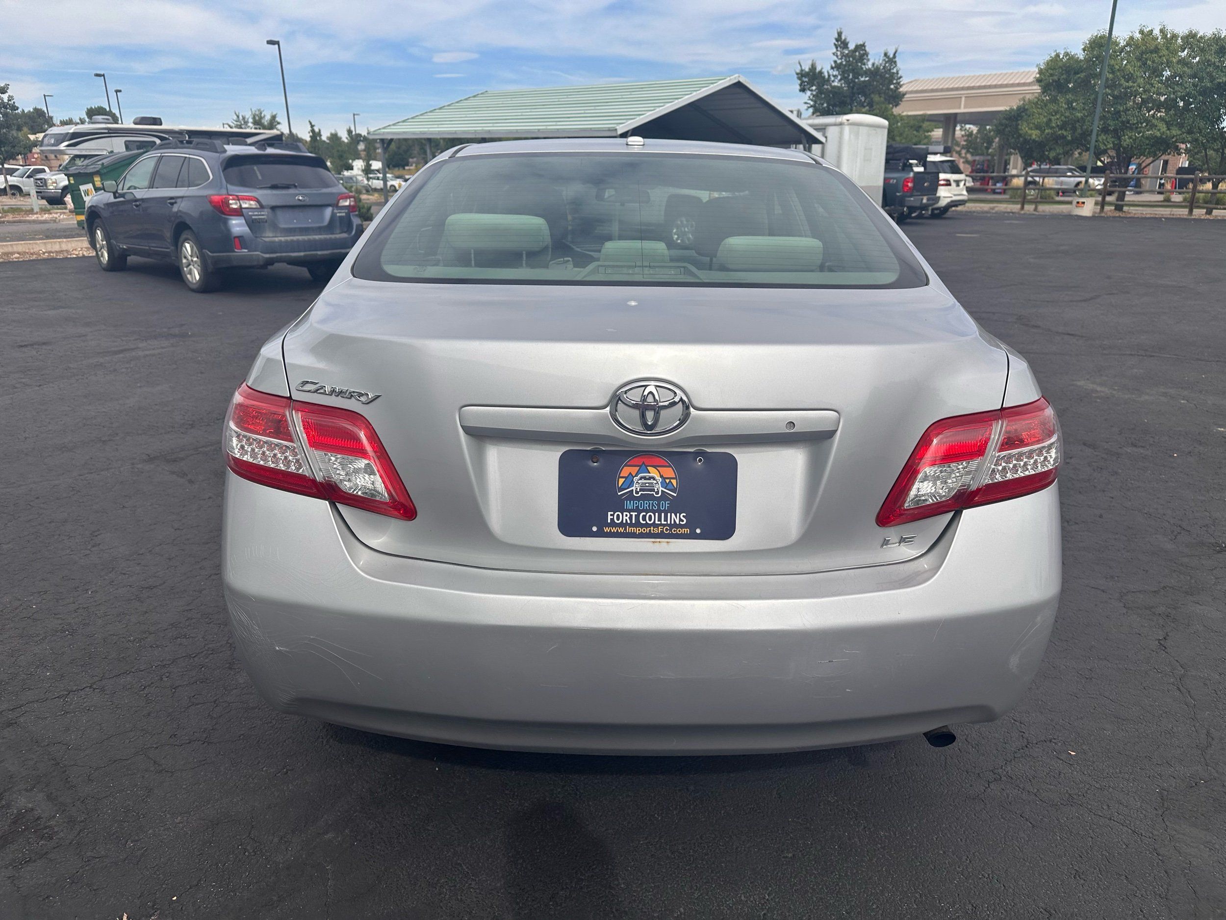 2011 Toyota Camry LE photo 4