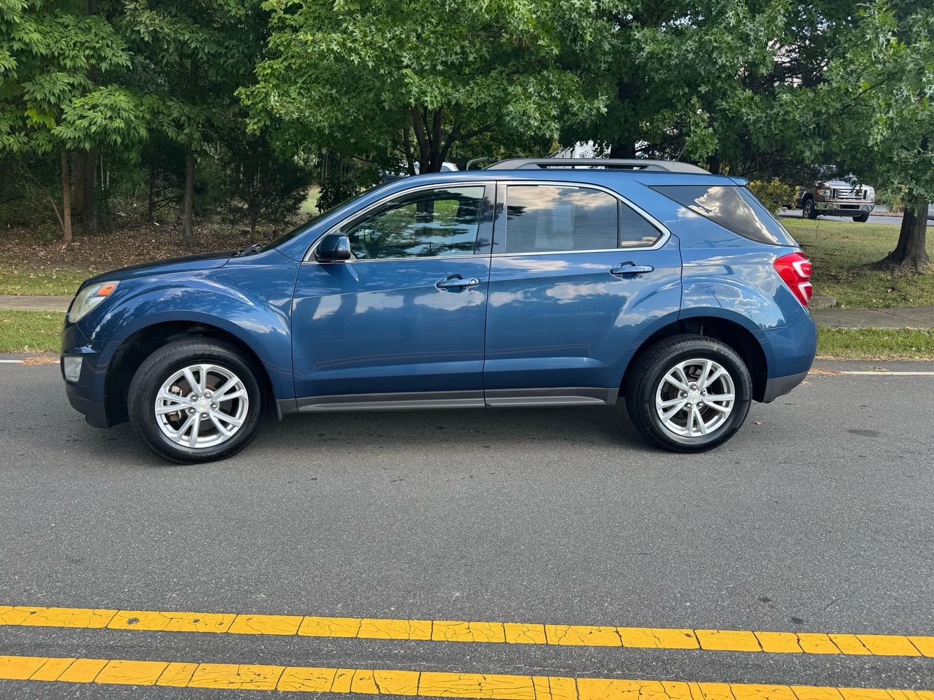 2016 Chevrolet Equinox LT photo 11