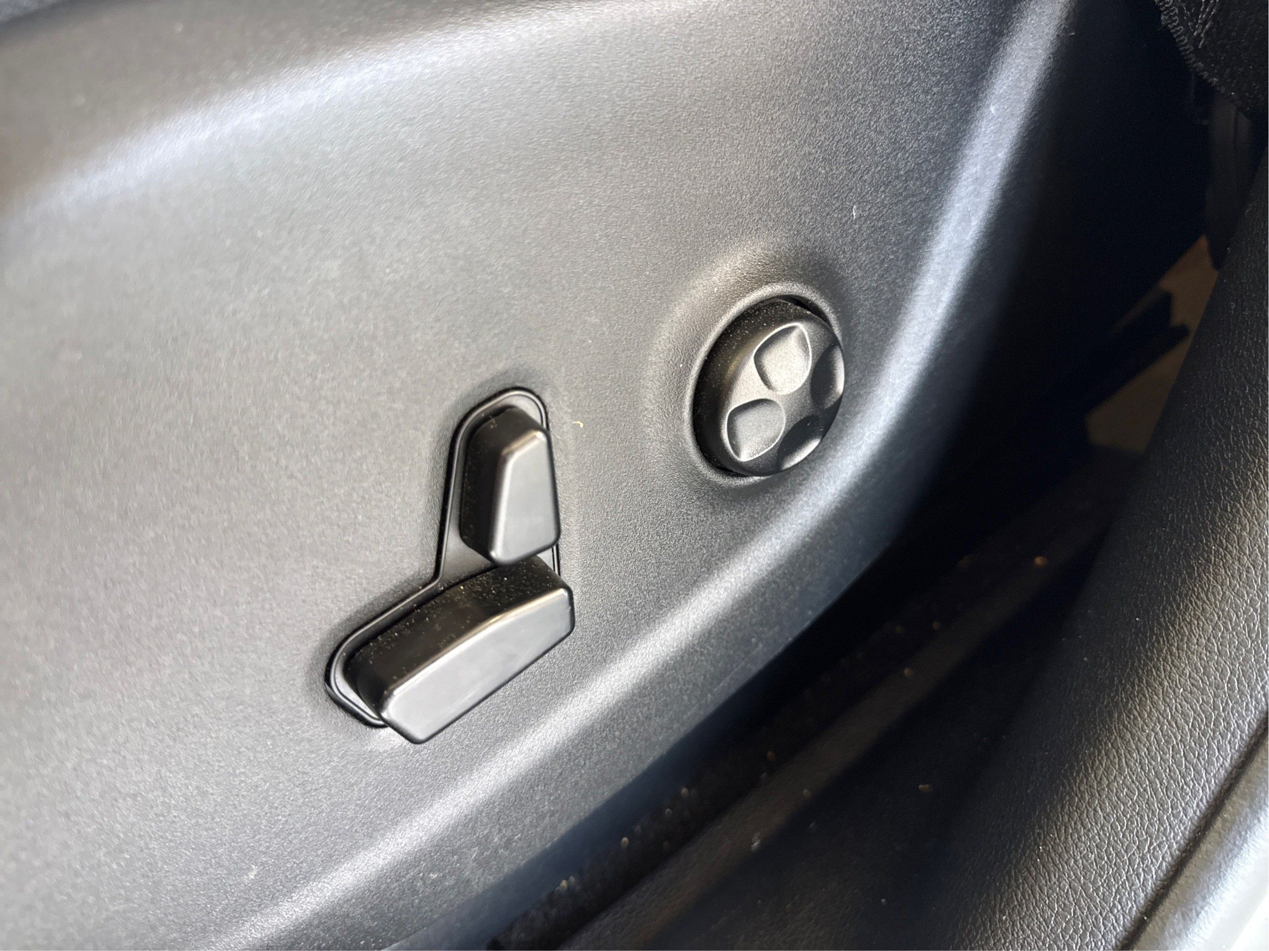 2020 Jeep Cherokee High Altitude - Photo 20