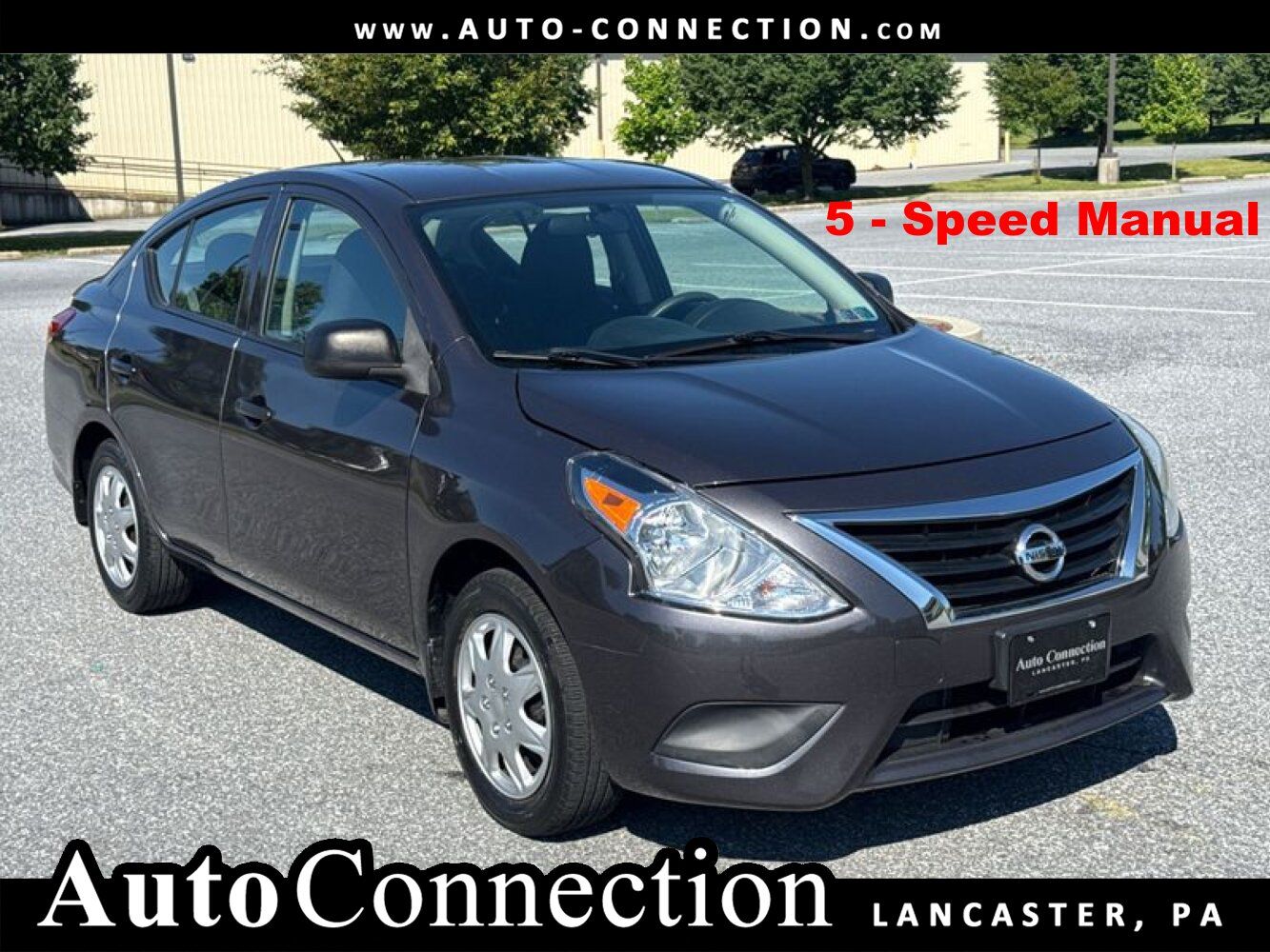 2015 Nissan Versa 1.6 S MT's photo