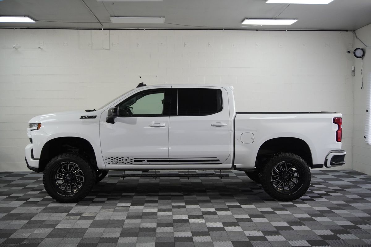 2021 Chevrolet Silverado 1500 4WD Crew Cab Short Bed RST