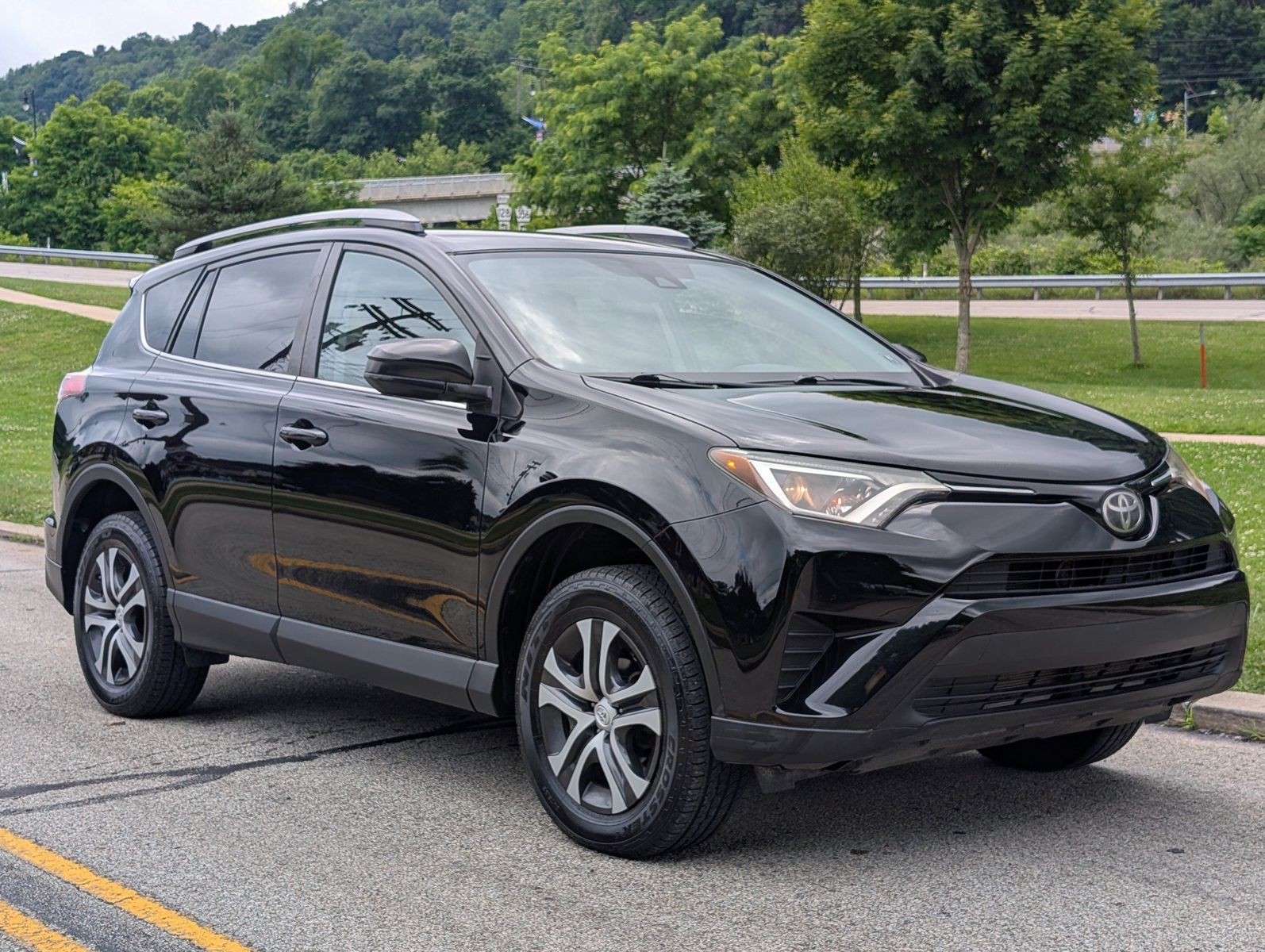 2017 Toyota RAV4 3