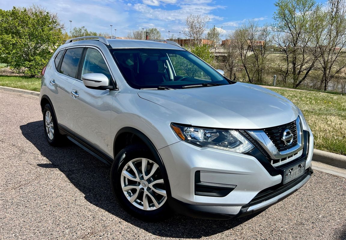 2017 Nissan Rogue SV
