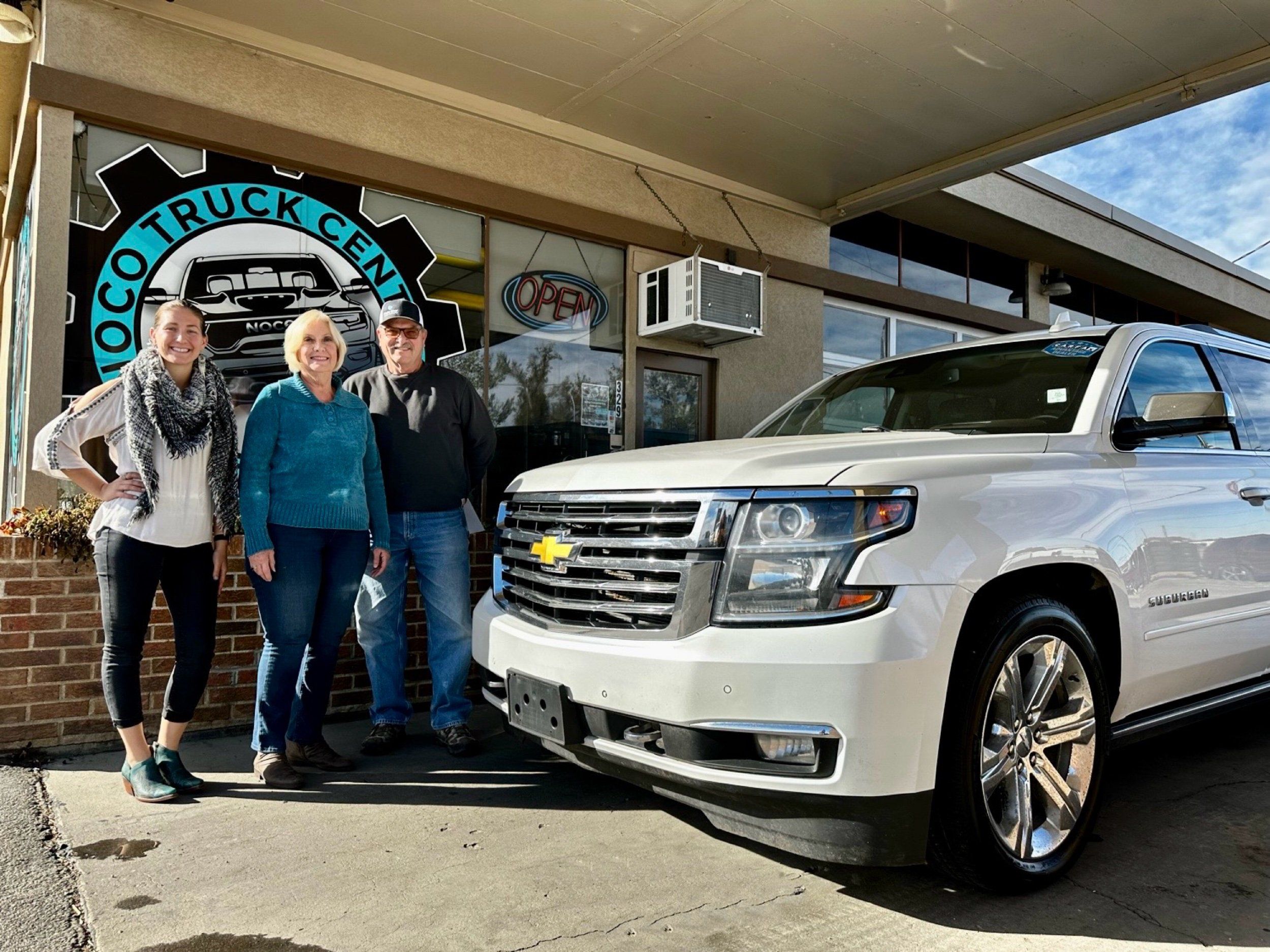 2016 Chevrolet Suburban LTZ photo 31