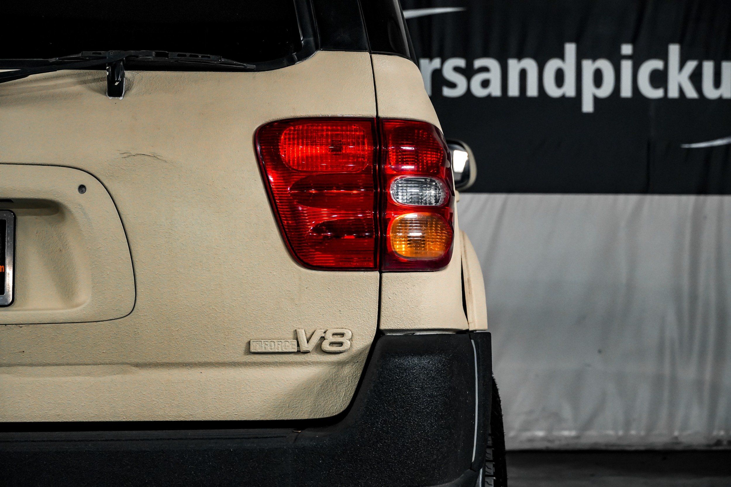 2004 Toyota Sequoia SR5 - Photo 41