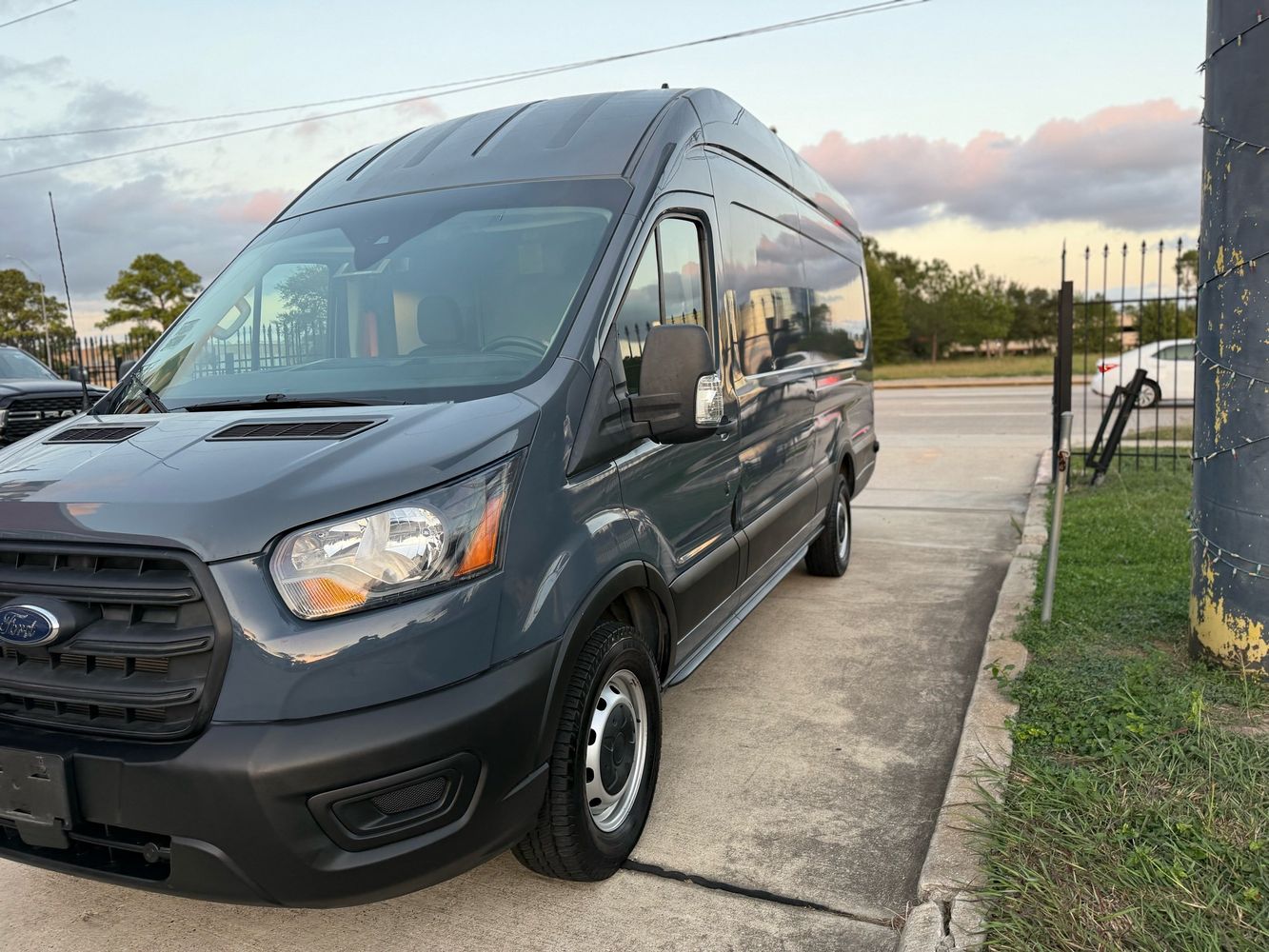 2020 Ford Transit photo 3