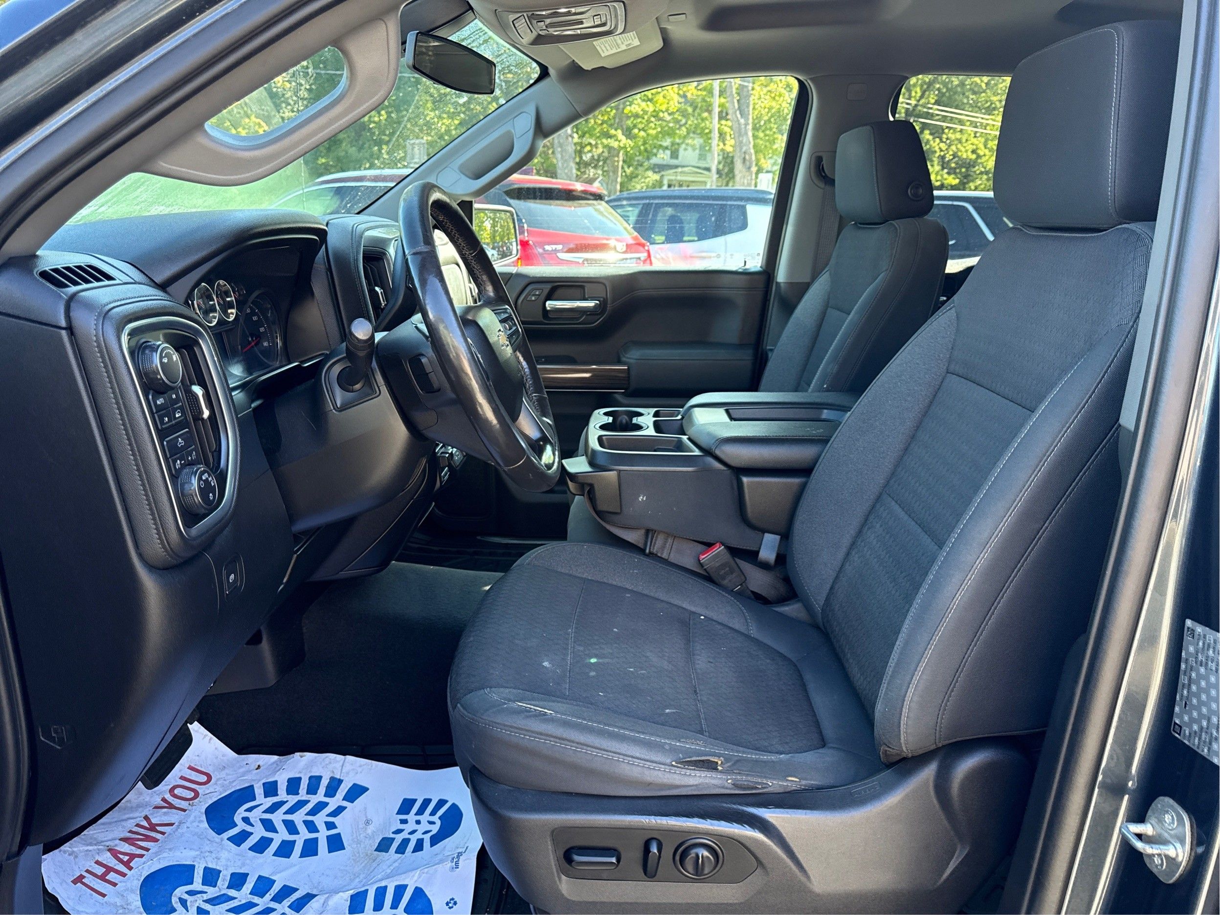 2019 Chevrolet Silverado 1500 LT - Photo 9