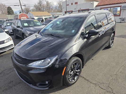 2020 Chrysler Pacifica AWD LAUNCH EDITION