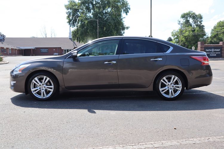 2013 Nissan Altima 3.5 SL | Victory Motors of Colorado