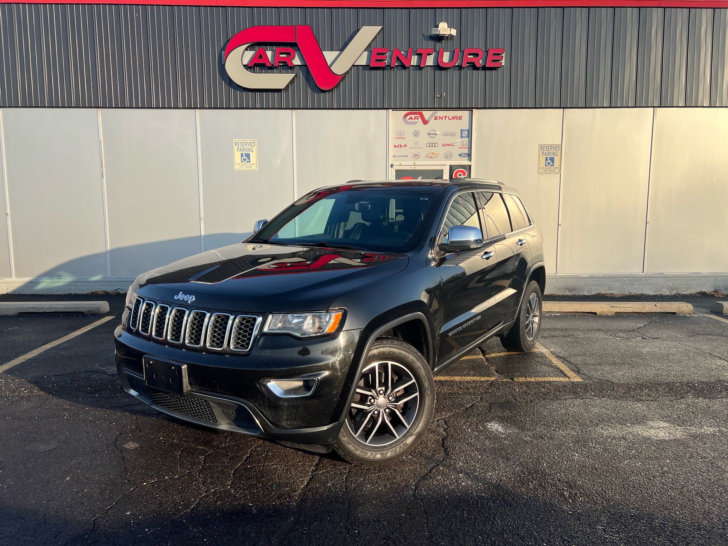 2017 Jeep Grand Cherokee Limited's photo