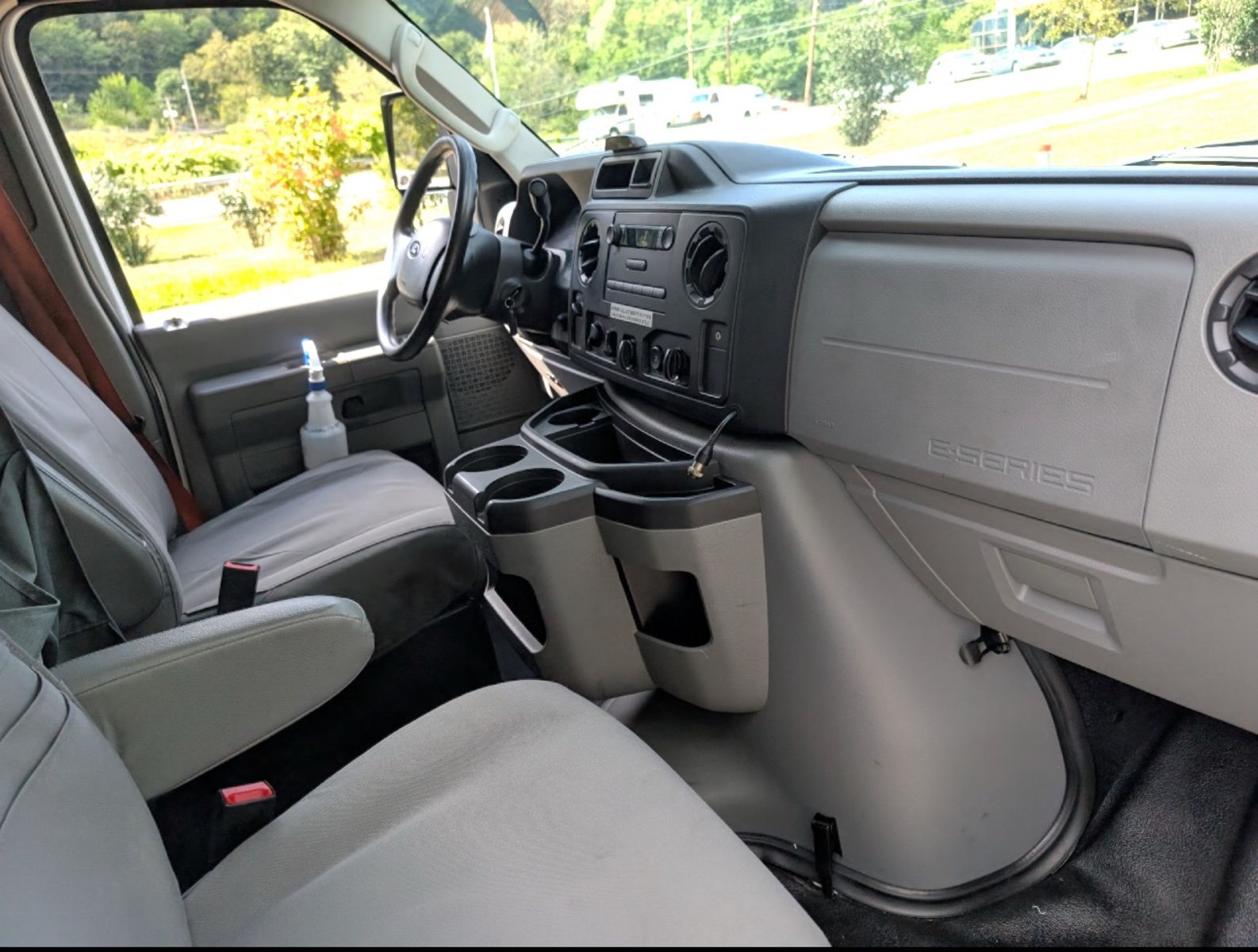 2019 Ford E-450 Cutaway 7