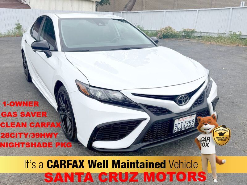 2022 Toyota Camry SE Nightshade Edition