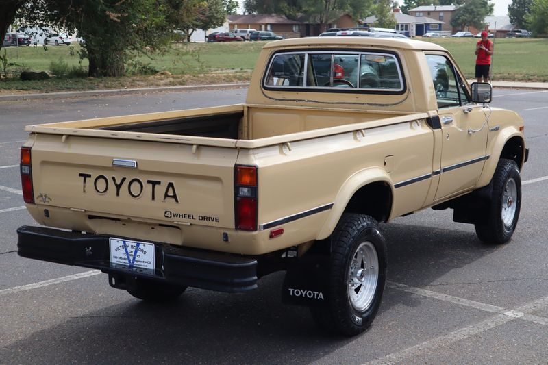 1981 Toyota Pickup Photos