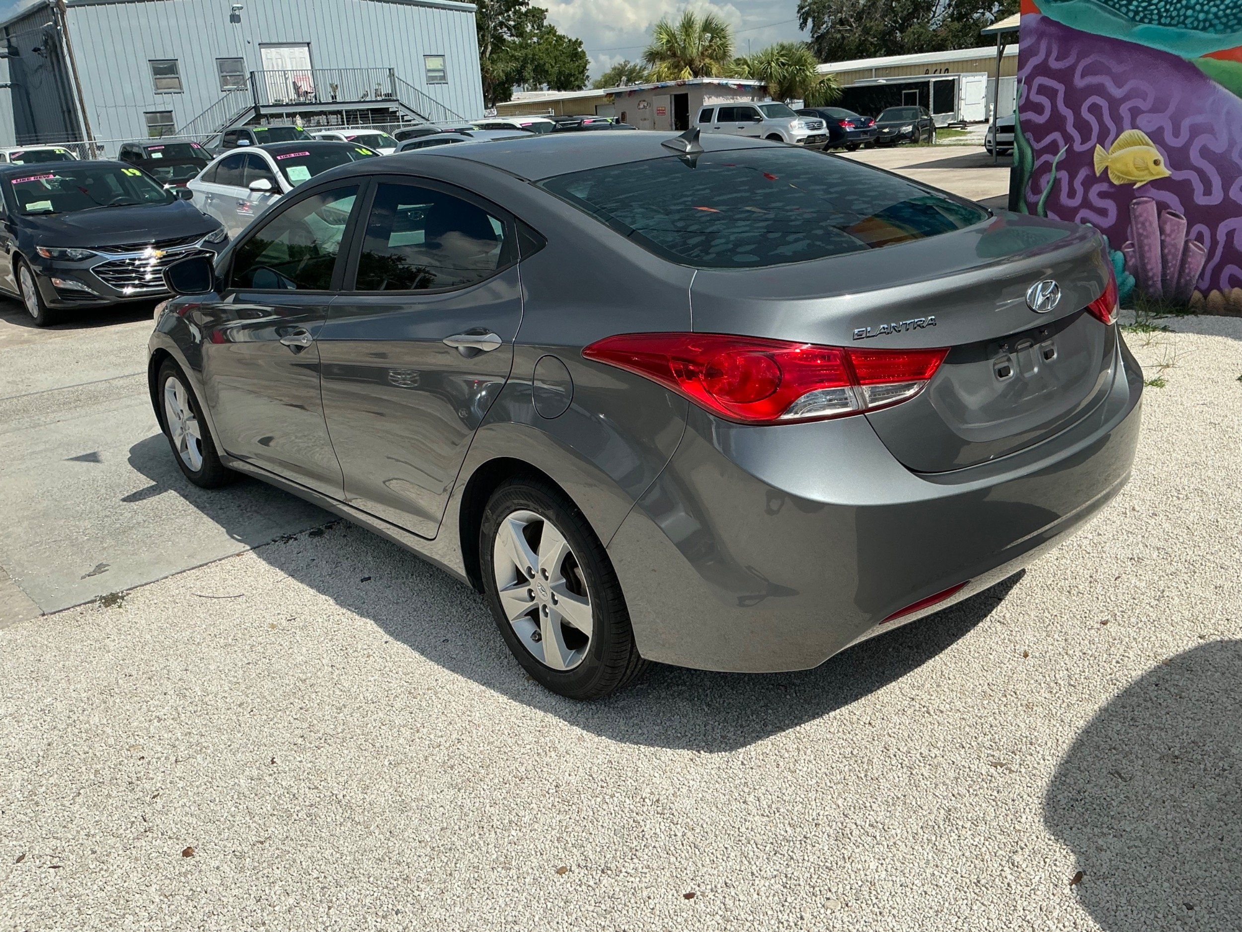 2013 Hyundai Elantra GLS photo 3