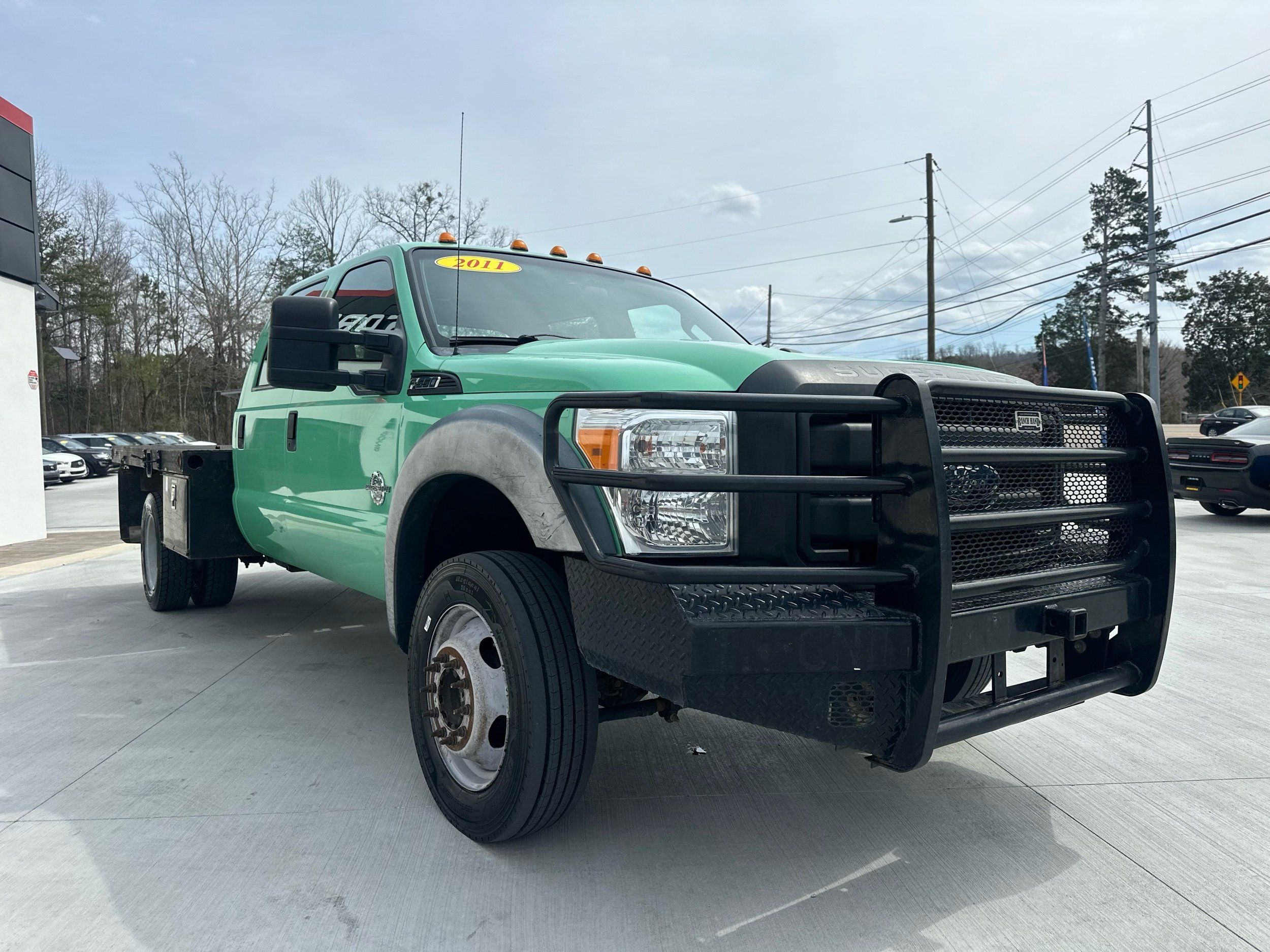 2011 Ford F-550 photo 4