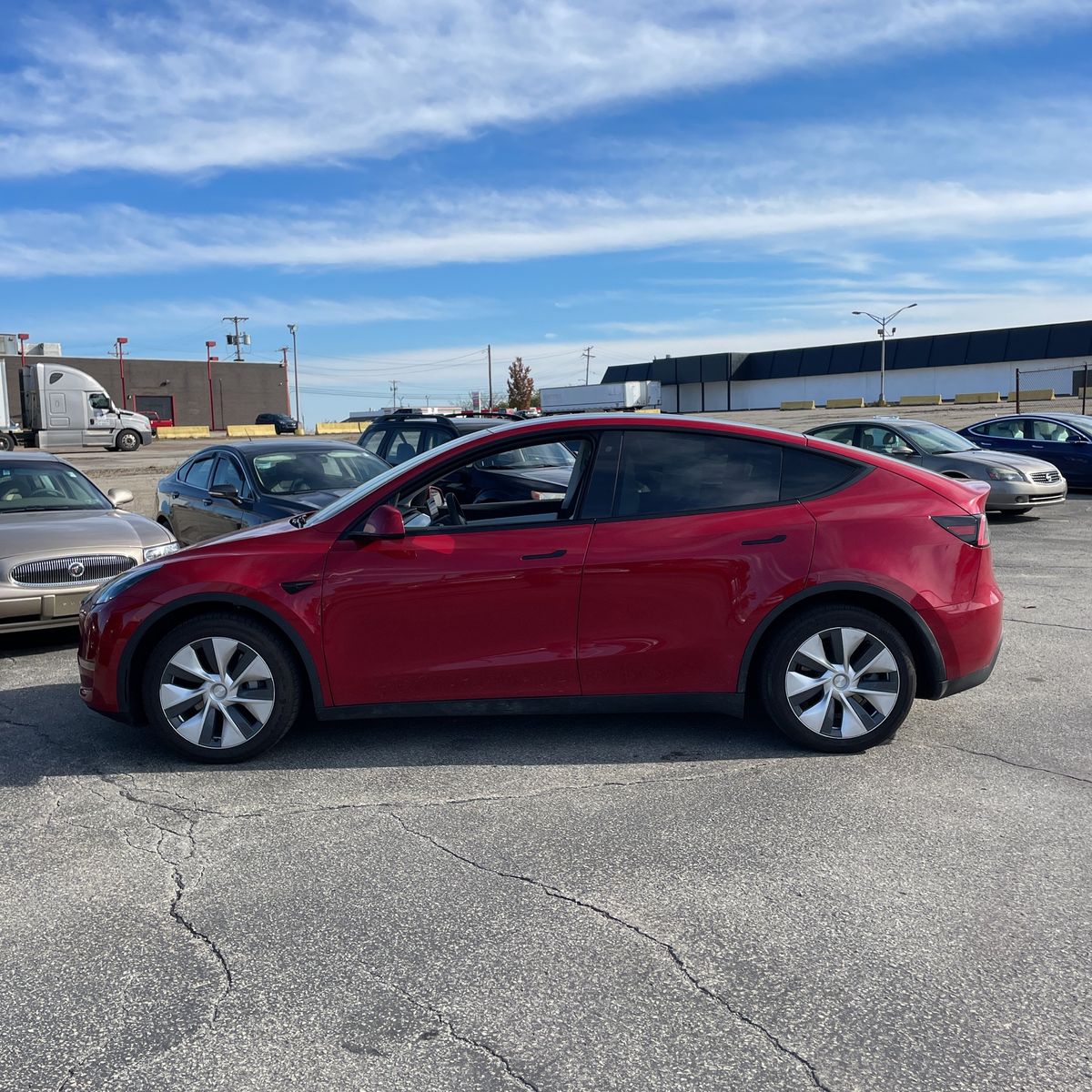 2020 Tesla Model Y 24