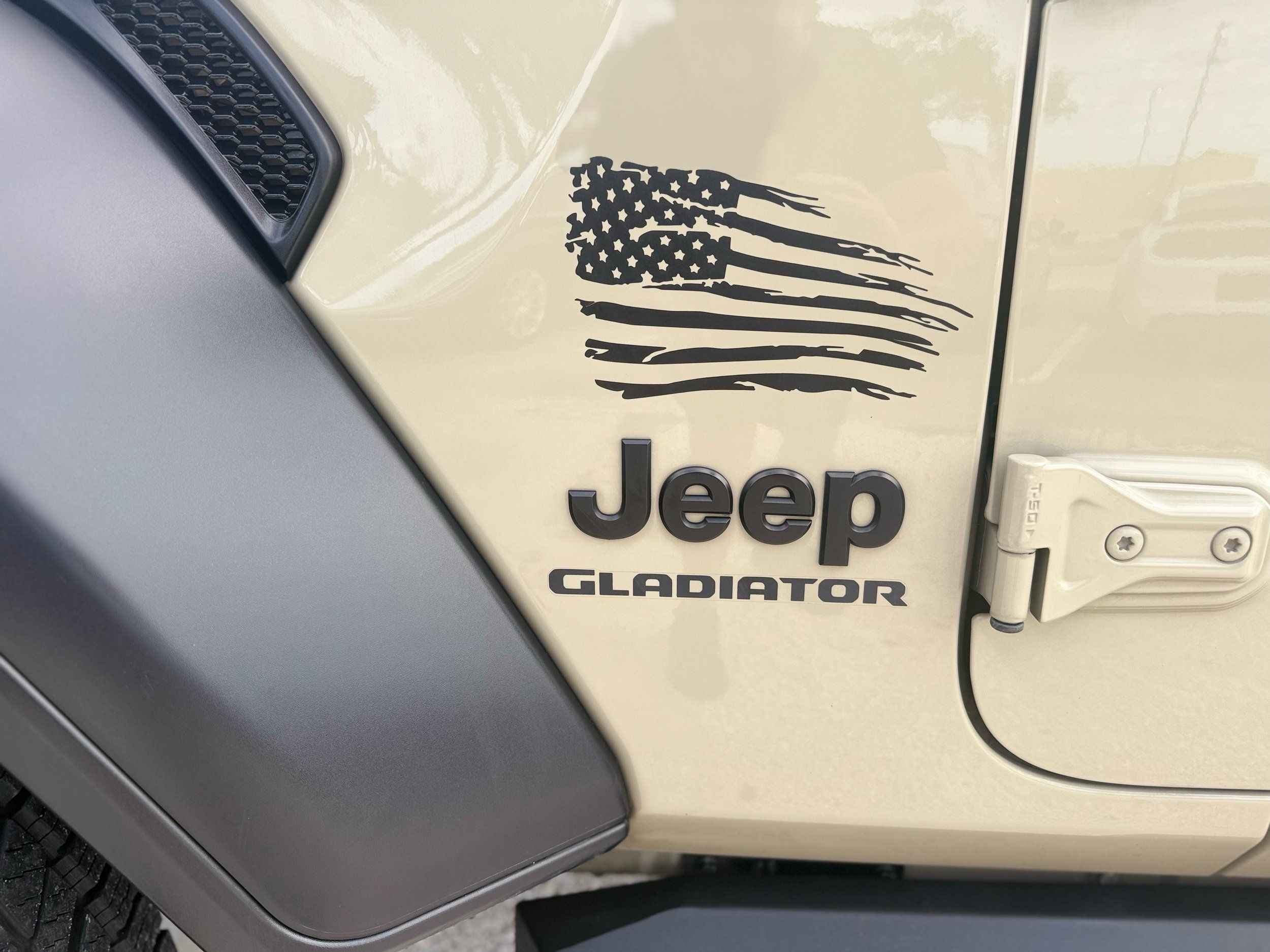 2020 Jeep Gladiator Sport S photo 4