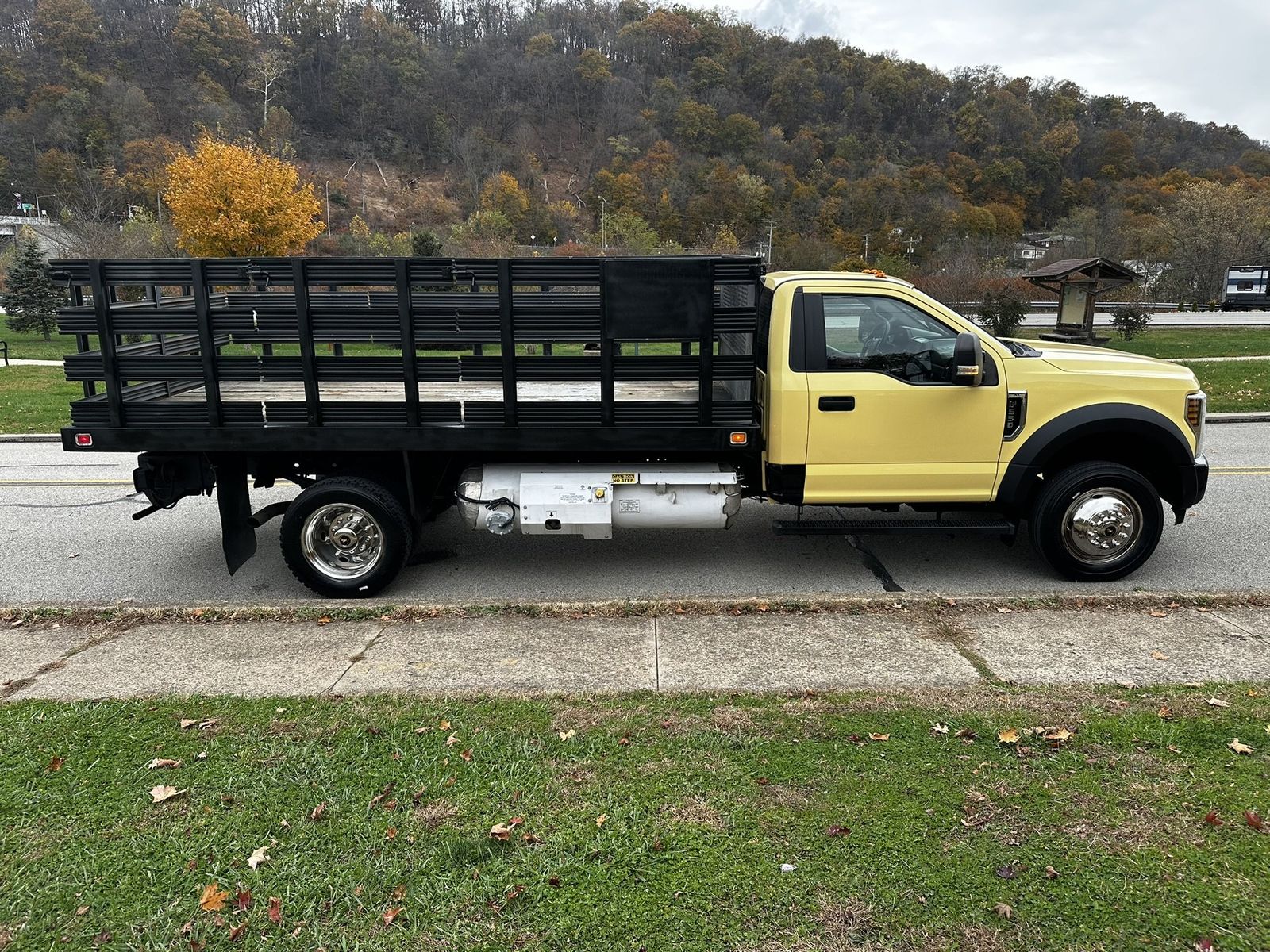 2019 Ford F-550 Super Duty 6