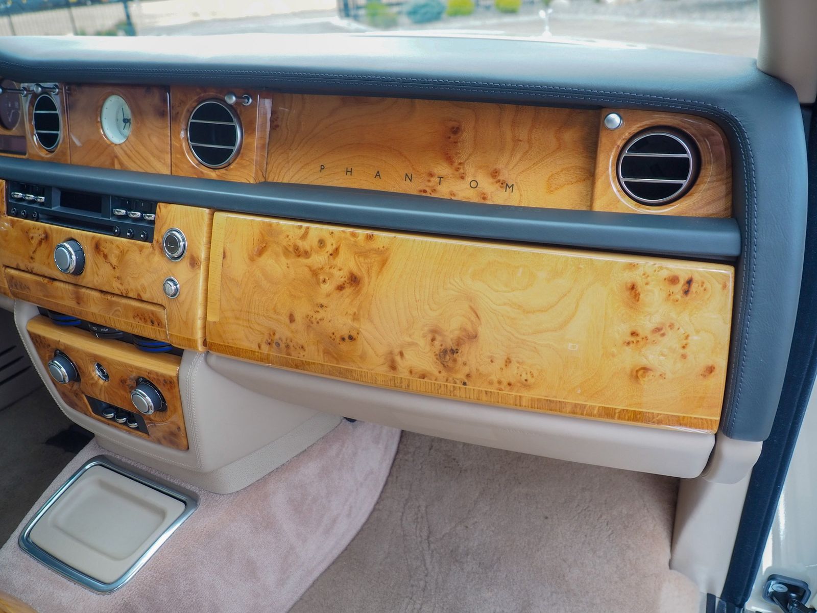 2006 Rolls-Royce Phantom 56