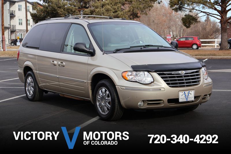 2006 Chrysler Town & Country at MD - Elkton: 2A8GP54L96R