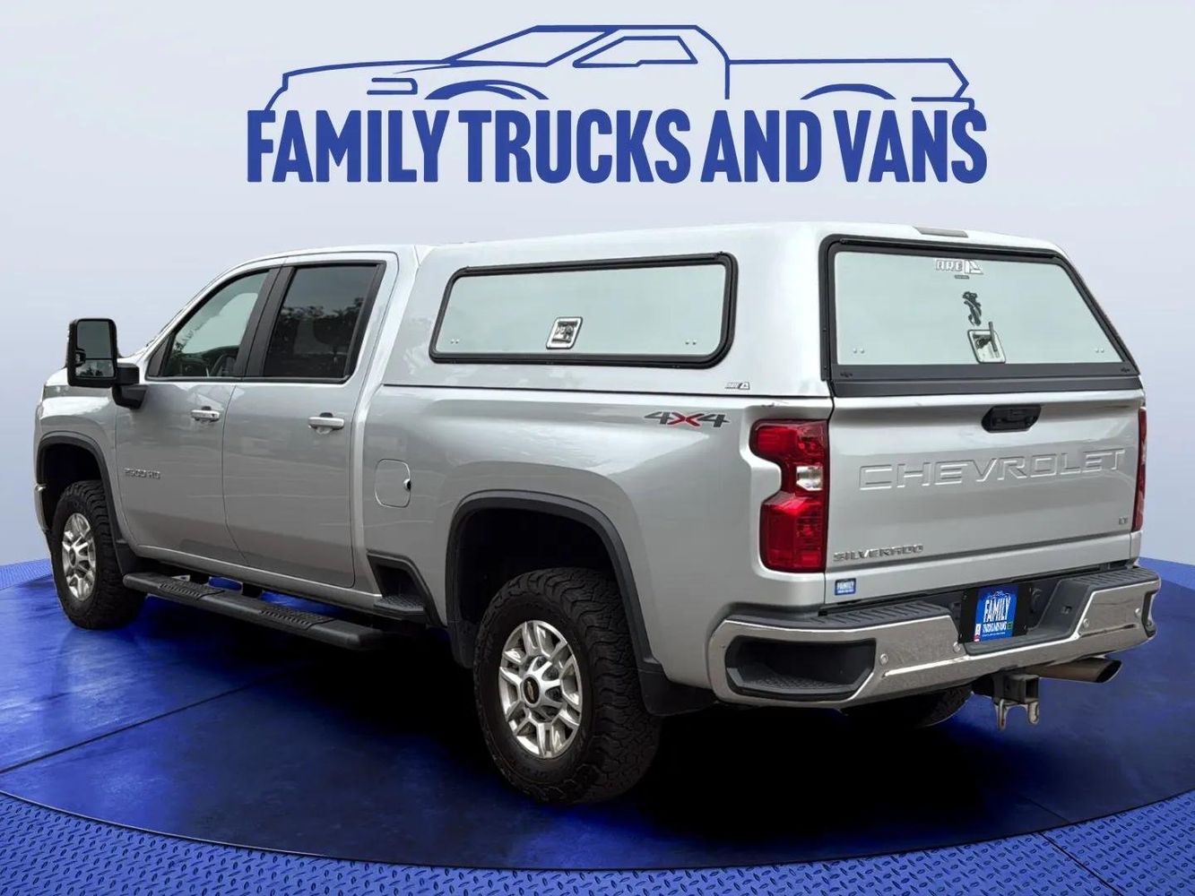 2021 Chevrolet Silverado 2500HD LT photo 3