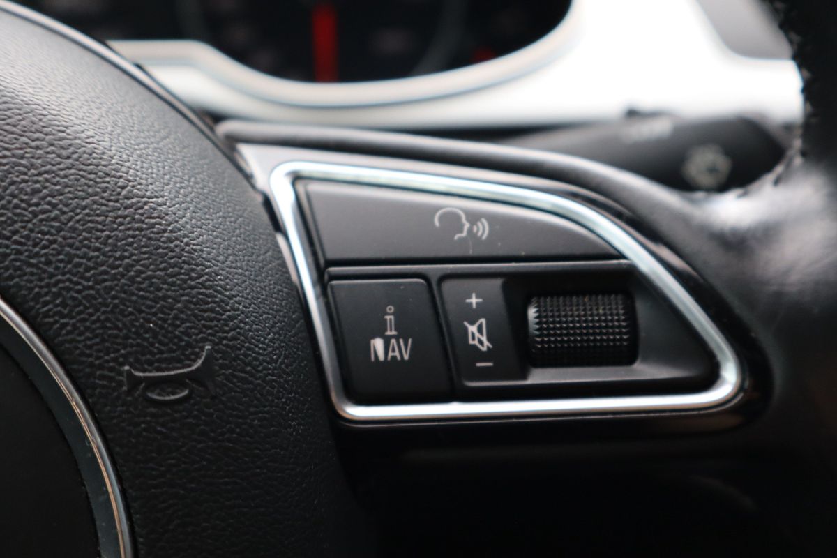 2016 Audi A4 2.0T quattro Premium Plus