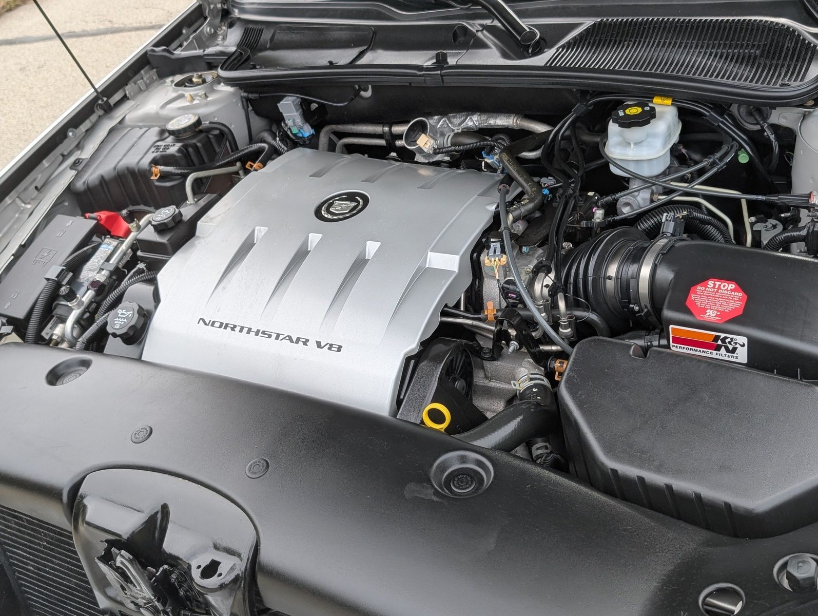 2005 Cadillac DeVille 126