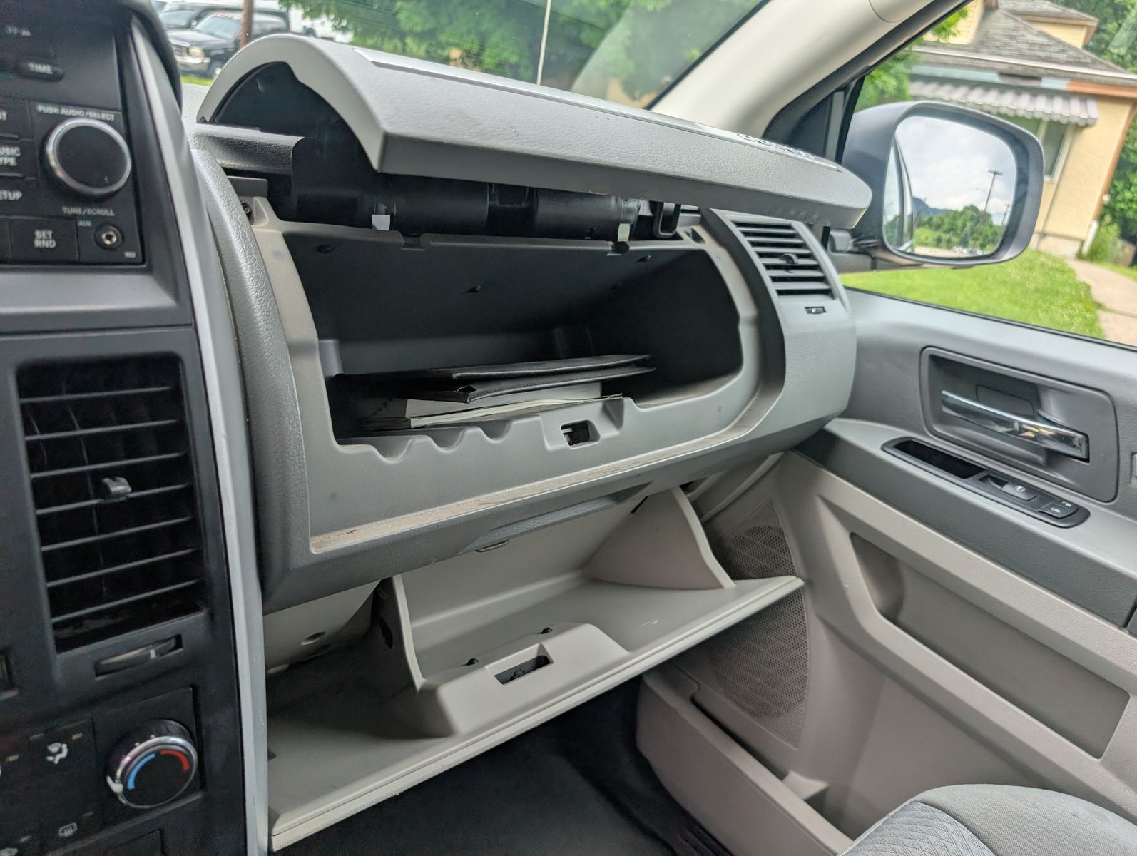 2010 Dodge Grand Caravan 58
