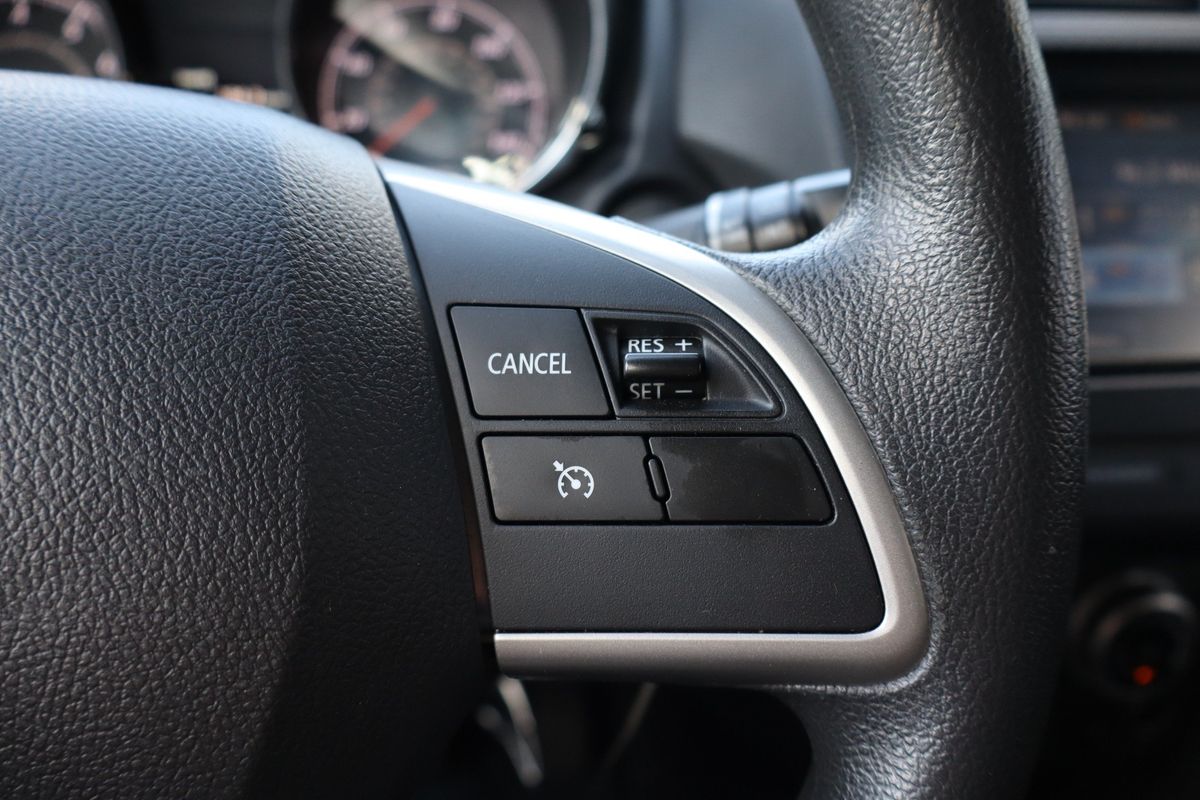 2020 Mitsubishi Outlander Sport SE