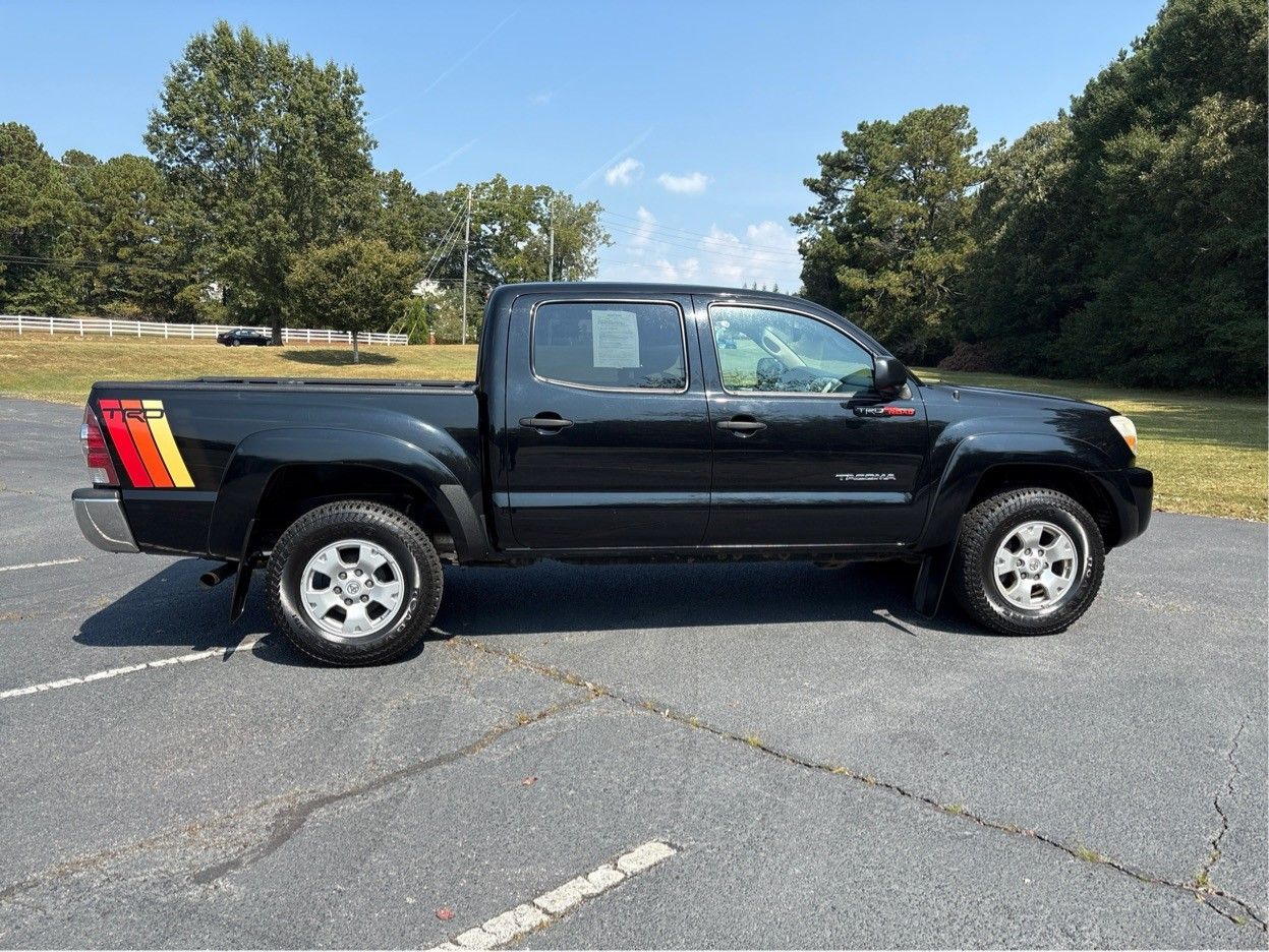 2011 Toyota Tacoma Base V6 photo 4