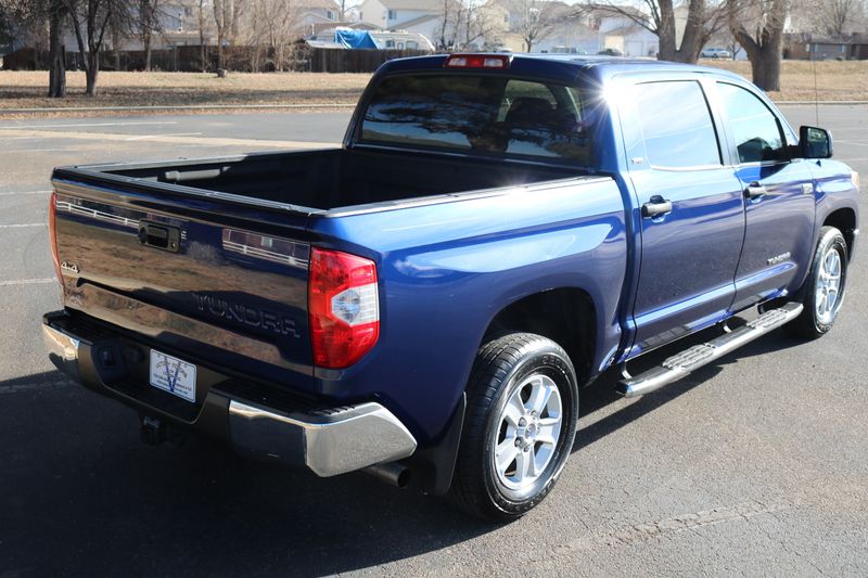 2015 Toyota Tundra Photos