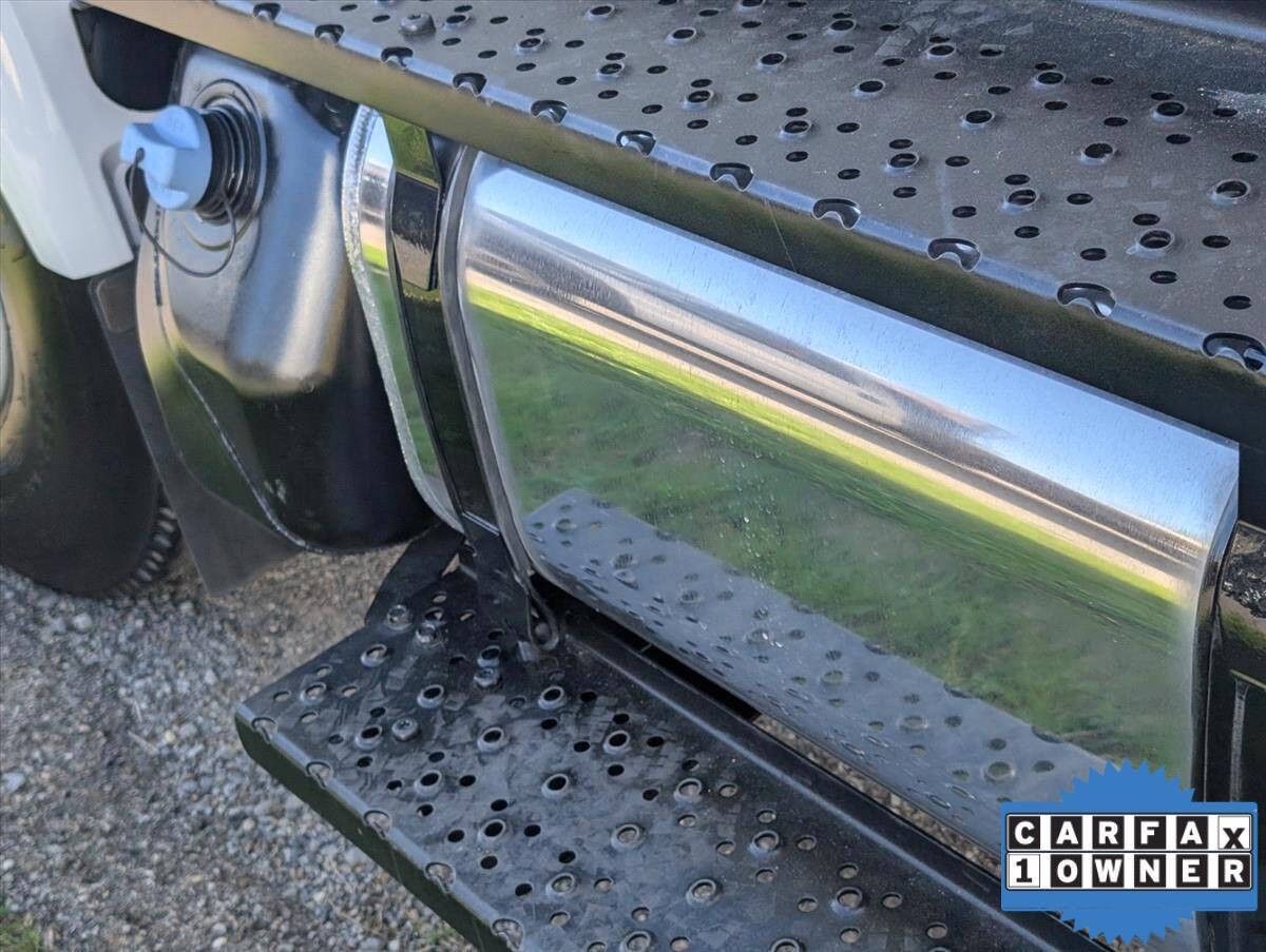 2021 Ford F-650 Super Duty 48