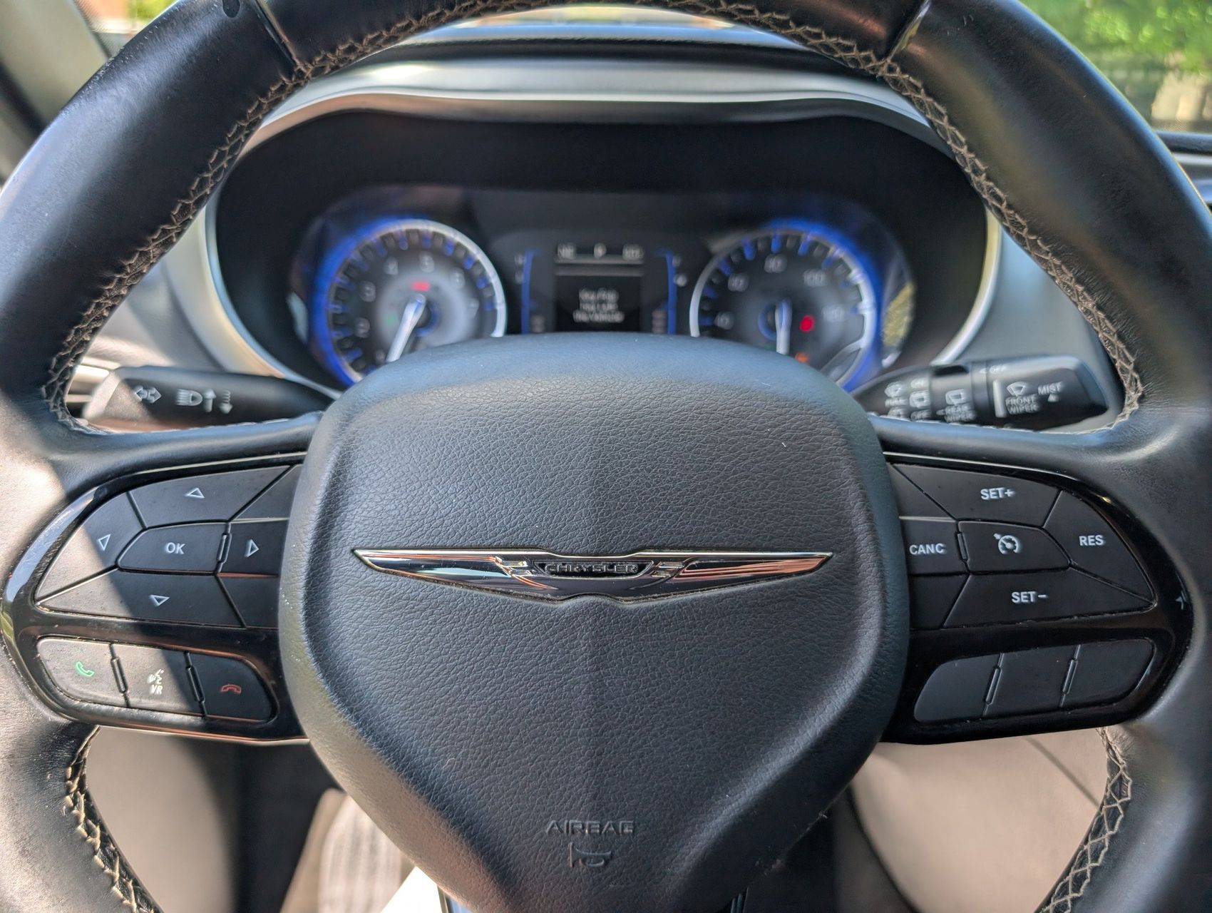 2018 Chrysler Pacifica 39