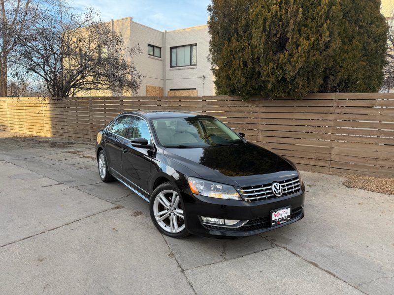 2014 Volkswagen Passat SEL Premium's photo