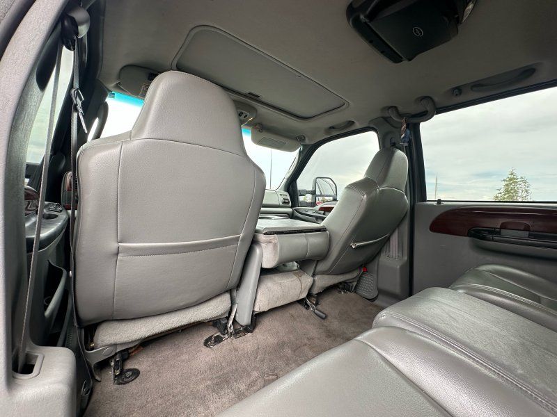 2005 Ford F-250 Super Duty Lariat - Photo 18
