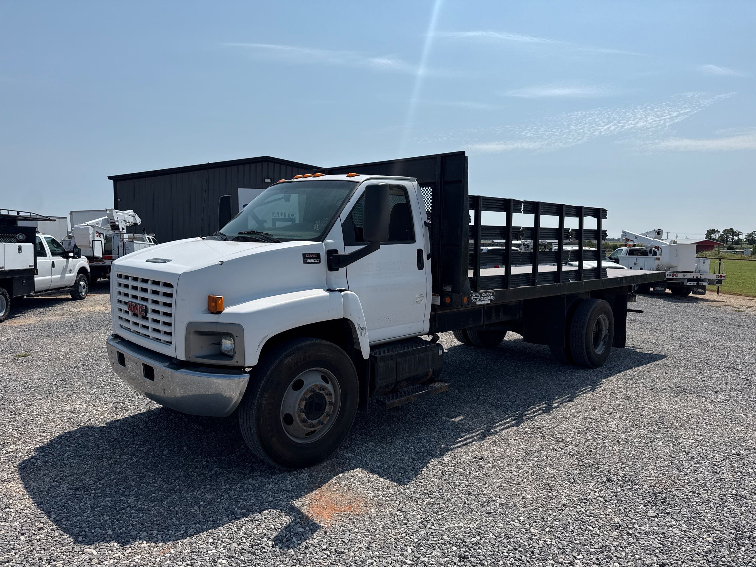 2005 GMC C6500's photo