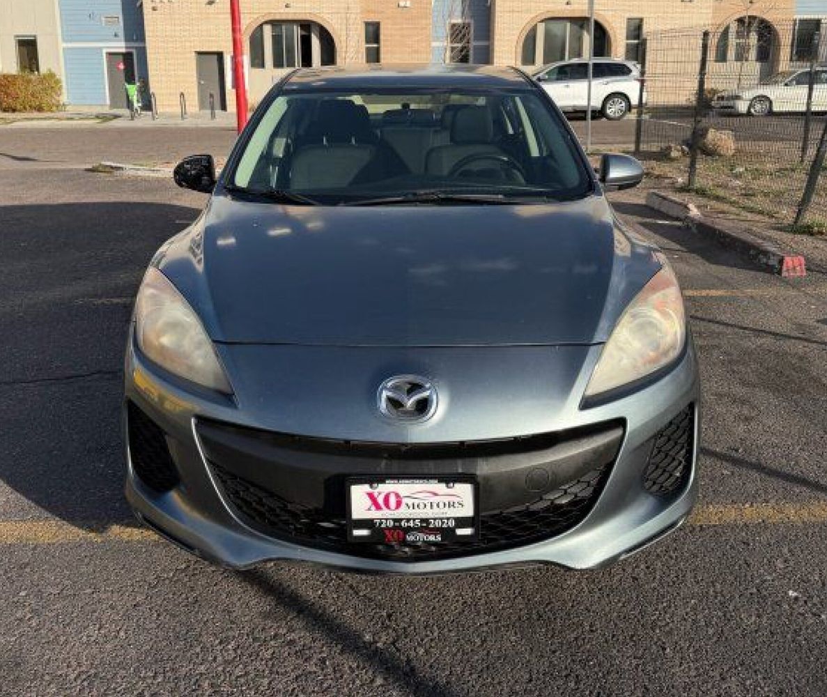 2013 Mazda MAZDA3 i SV