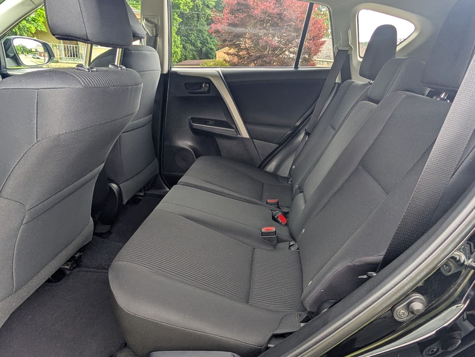 2017 Toyota RAV4 60