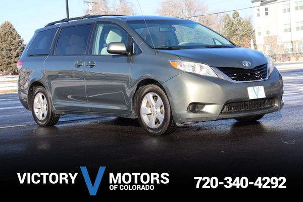 2014 Toyota Sienna LE