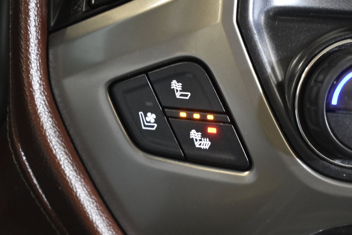 2016 Chevrolet Silverado 1500 High Country