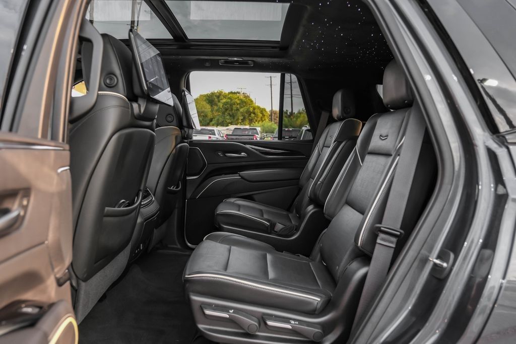 2021 Cadillac Escalade Sport photo 46