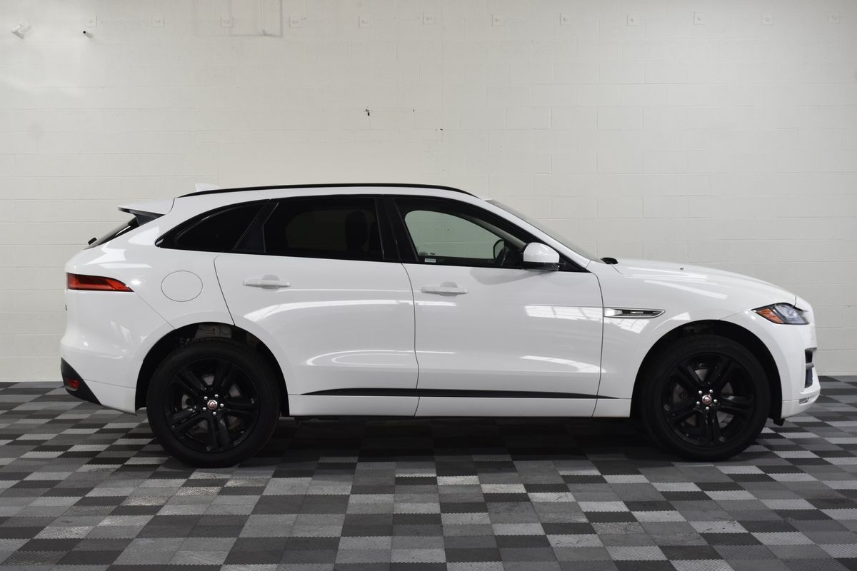 2018 Jaguar F-PACE 30t R-Sport