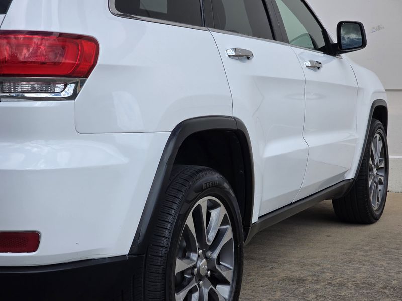 2018 Jeep Grand Cherokee Limited | C R U