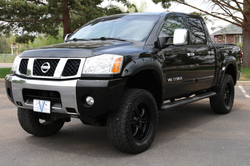 2007 Nissan Titan Photos